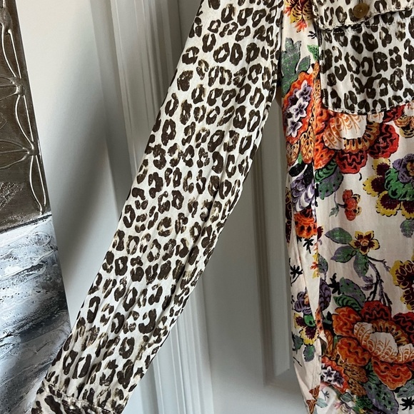 Pilcro Anthropologie Womens Tunic Top Shirt Relaxed Leopard Floral. EUC. Size XS - Picture 5 of 11